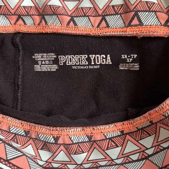 Victoria’s Secret Pink Yoga Cropped Leggings Black Fold Over Waistband Blue Logo - Picture 7 of 7